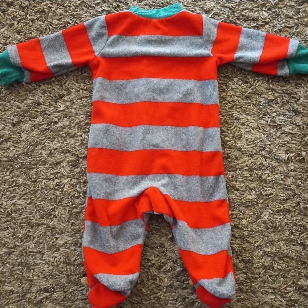 Carter's Reindeer Christmas Soft Fleece Newborn sleeper footed pajamas zip up - Picture 5 of 5